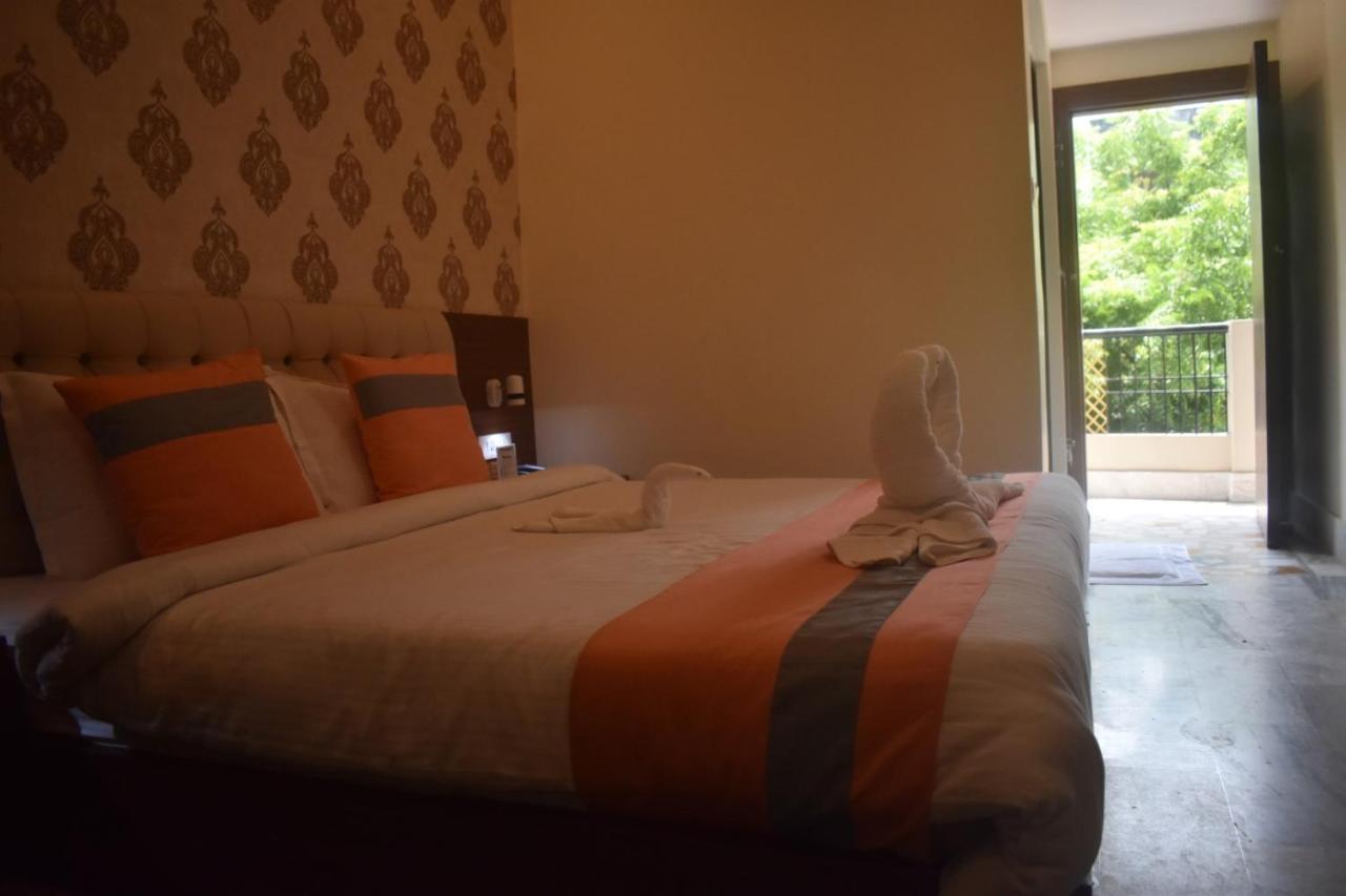 Hotel The Kashi Residency 3*